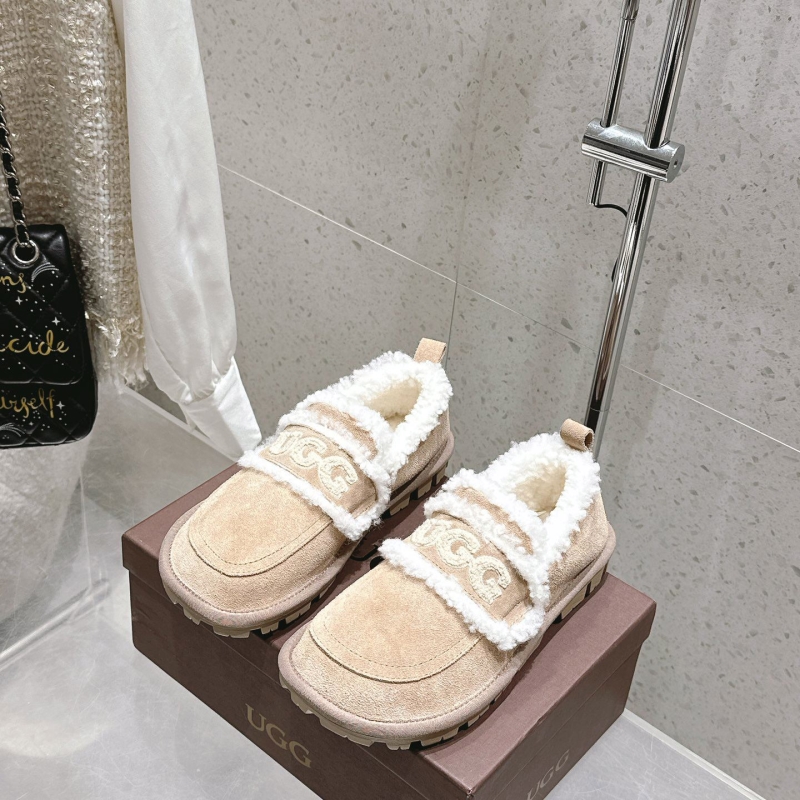 UGG Casual Shoes